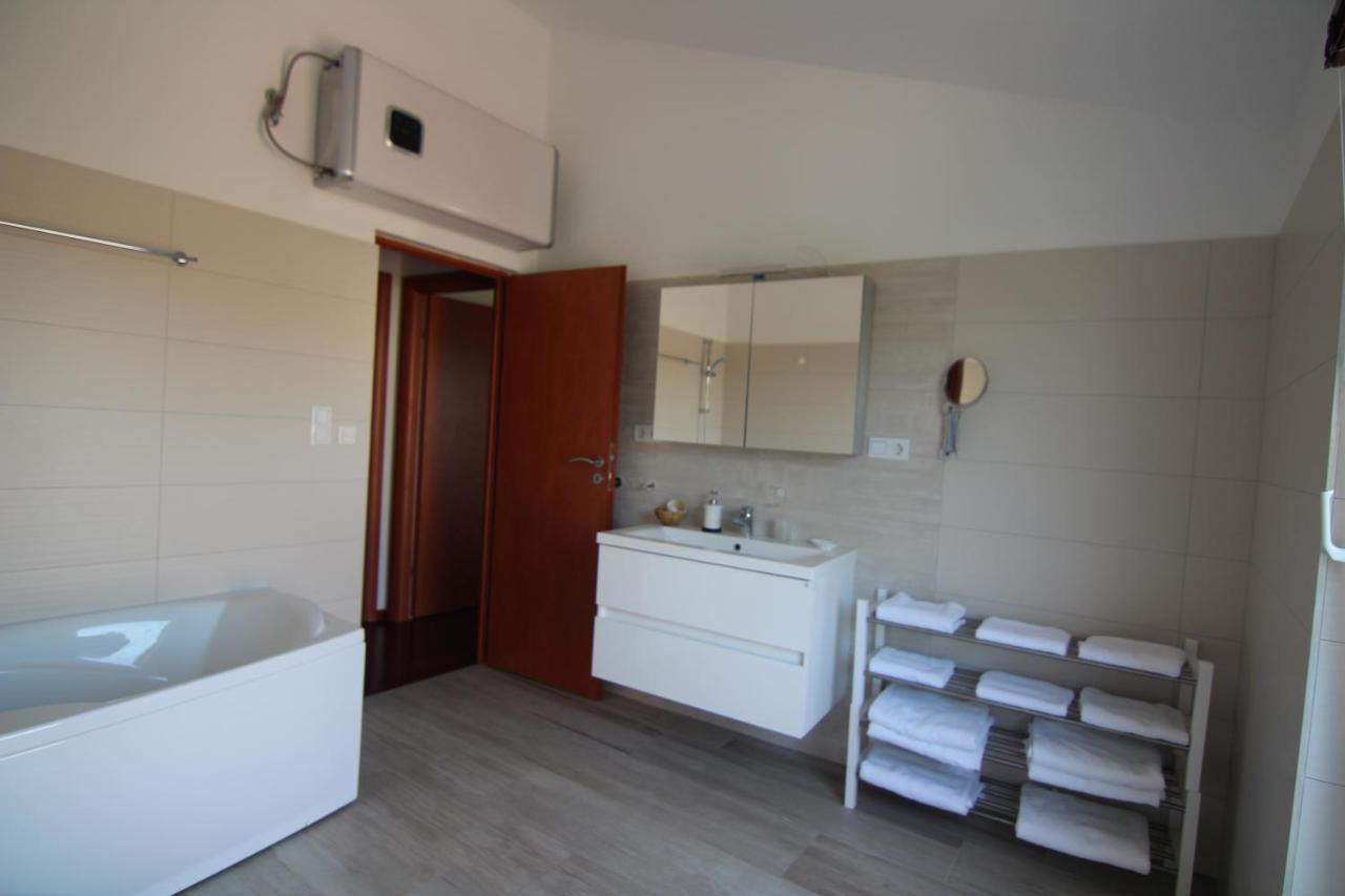 Villa Calma, Recharge Your Body And Mind Gabonjin Ngoại thất bức ảnh